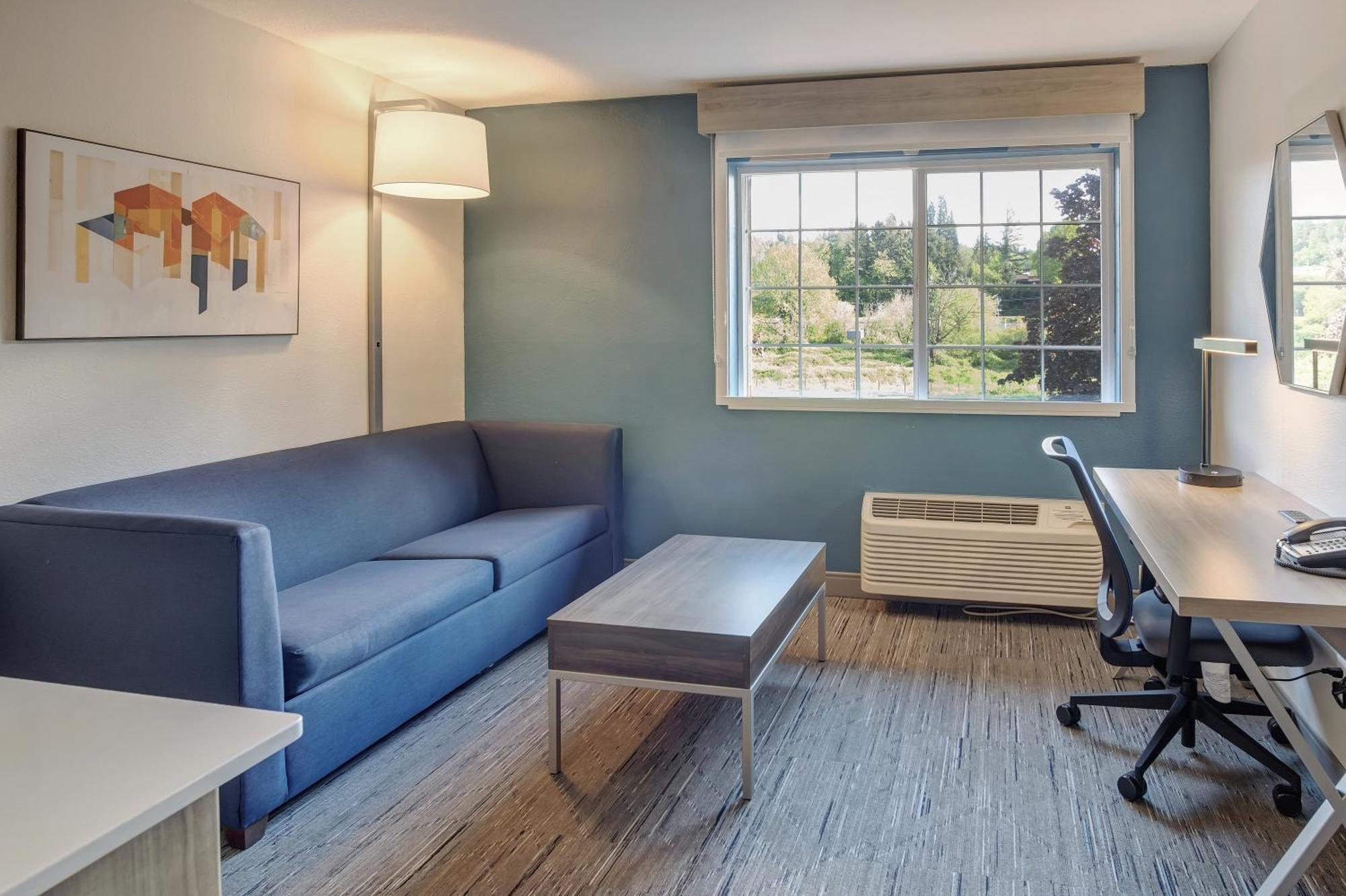 Holiday Inn Express Portland East - Columbia Gorge By Ihg Траутдейл Екстер'єр фото