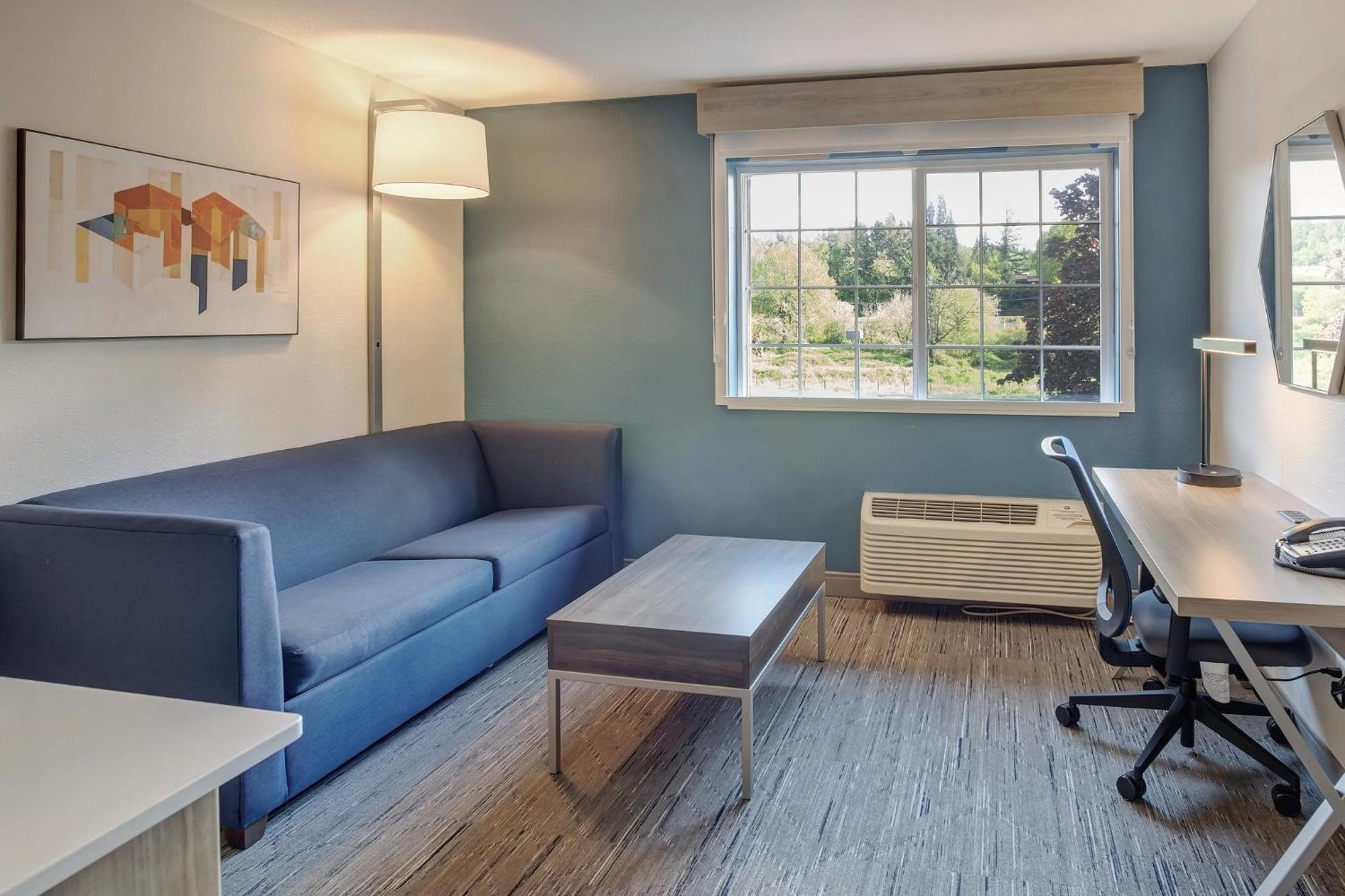 Holiday Inn Express Portland East - Columbia Gorge By Ihg Траутдейл Екстер'єр фото